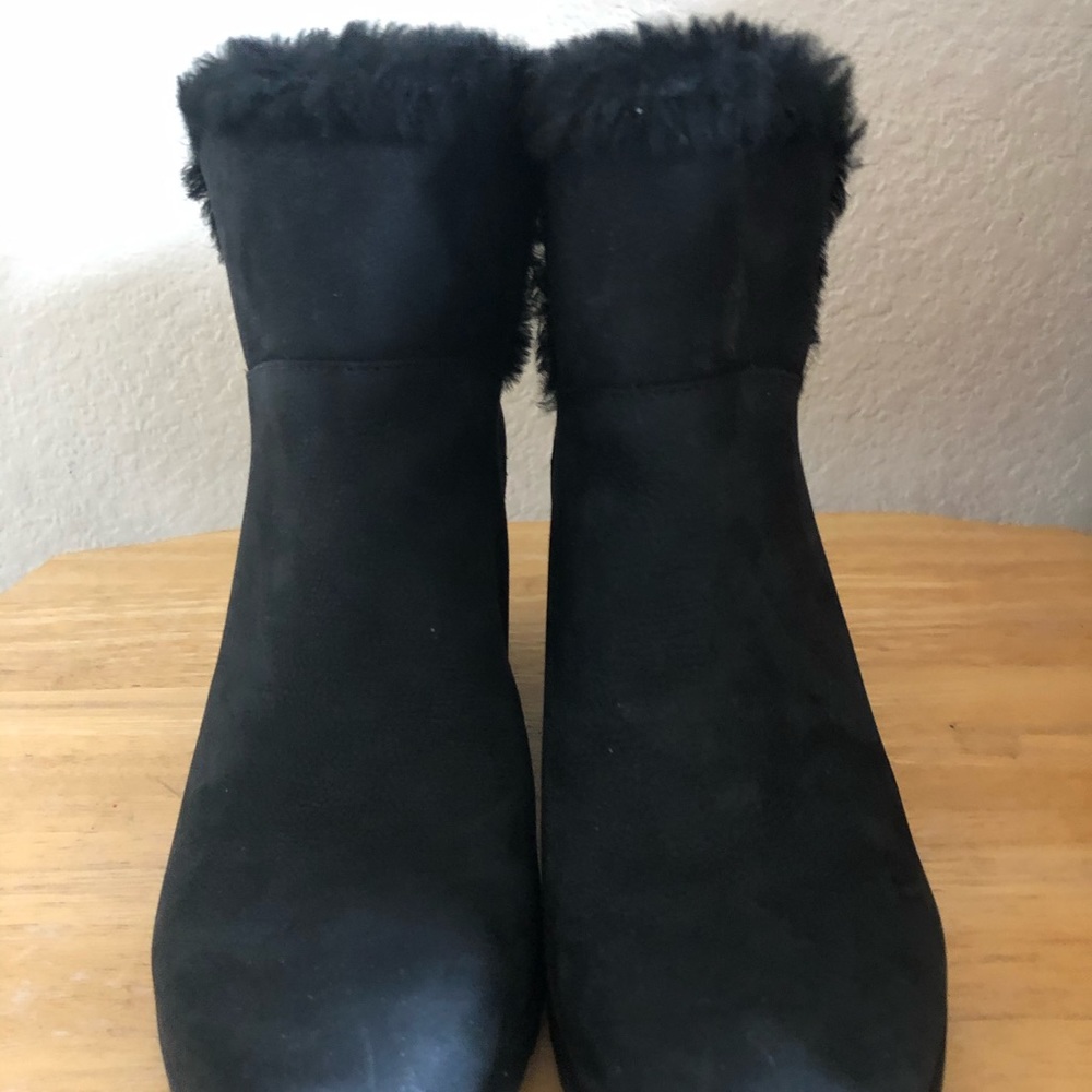 Black Ugg Wedge He Booties